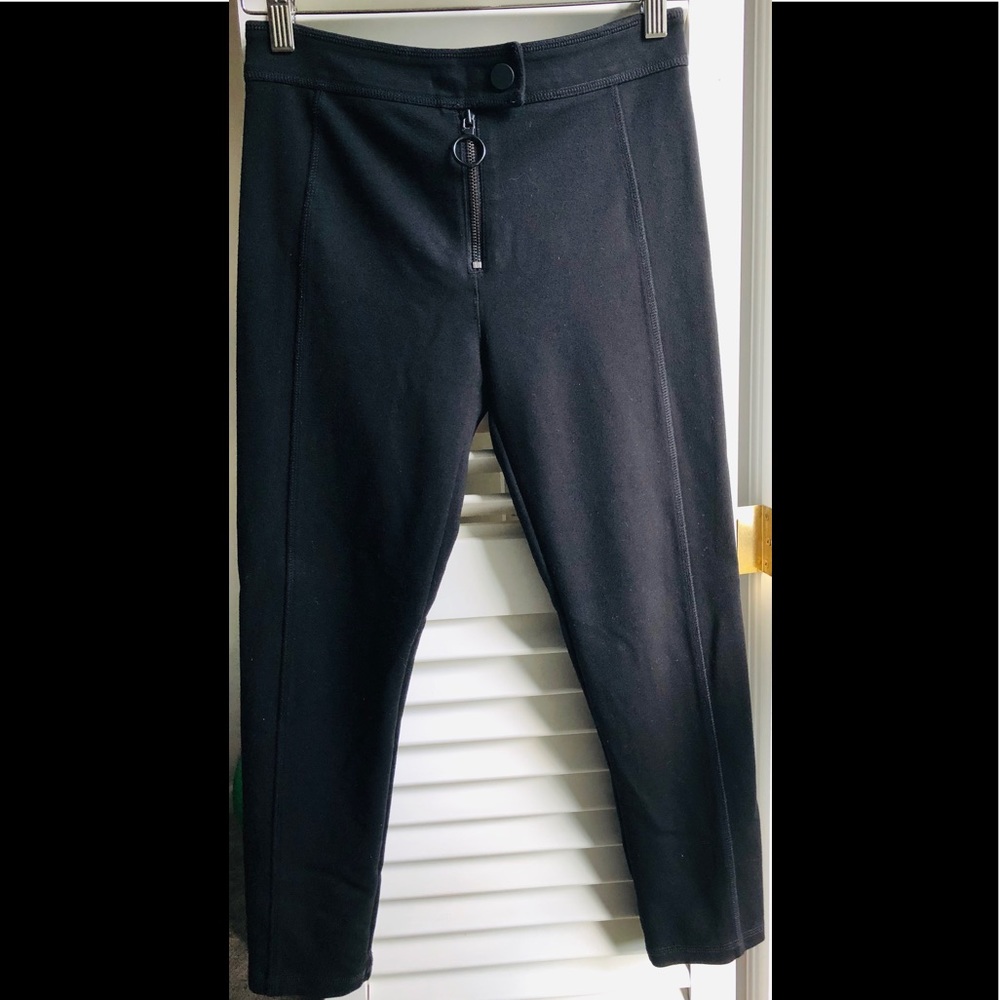 Lou and Grey from zip leggings , Size SP